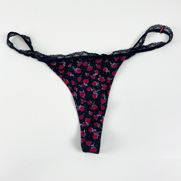 NEW Intimately Free People Sustainable Super Thong Large Black Floral Lace NWOT - Picture 1 of 6